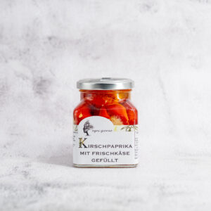Kirschpaprika mit Frischkäse gefüllt